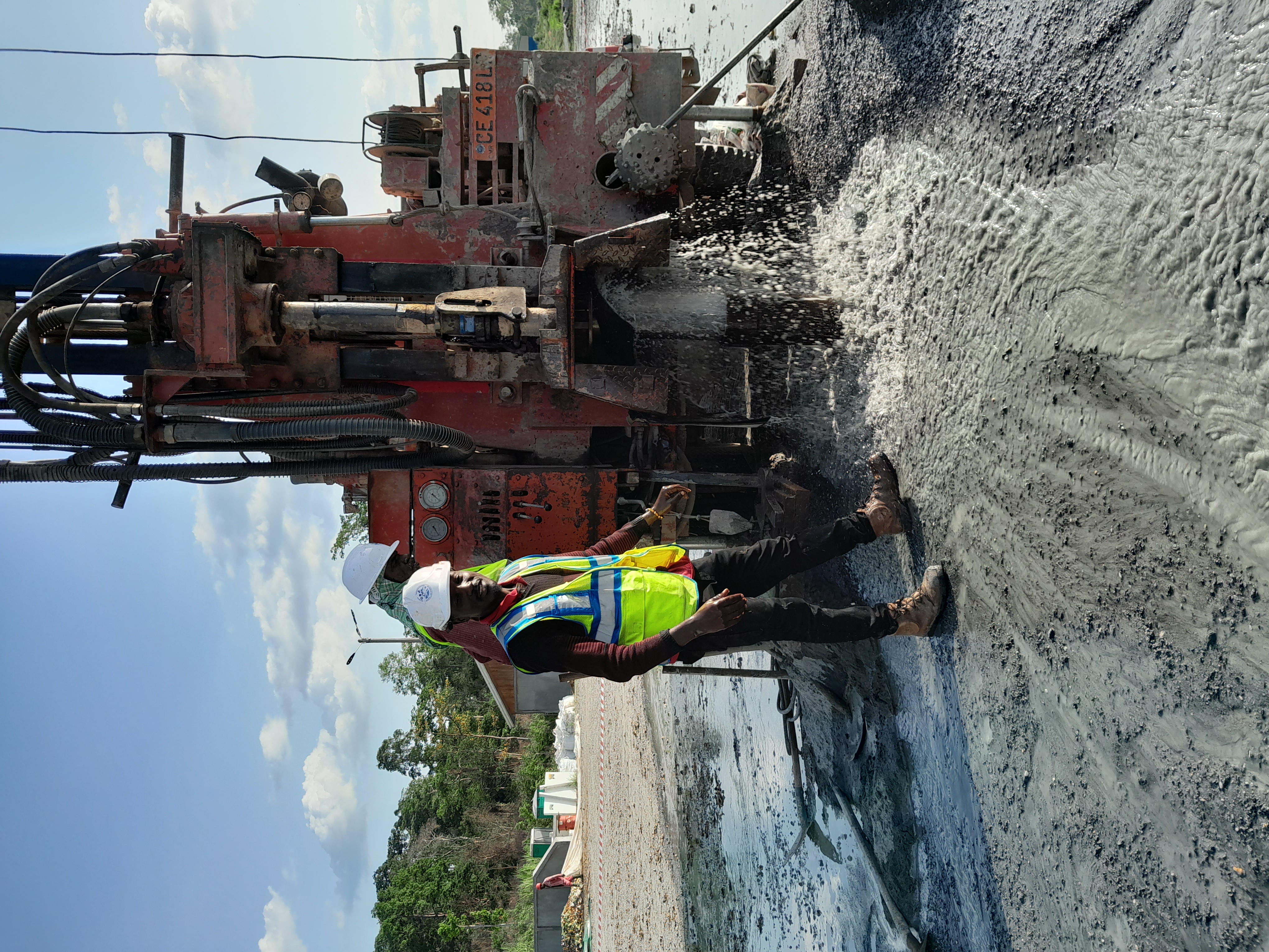 FORAGE INDUSTRIEL DANS LE SITE DU BARRAGE DE NACHTIGAL