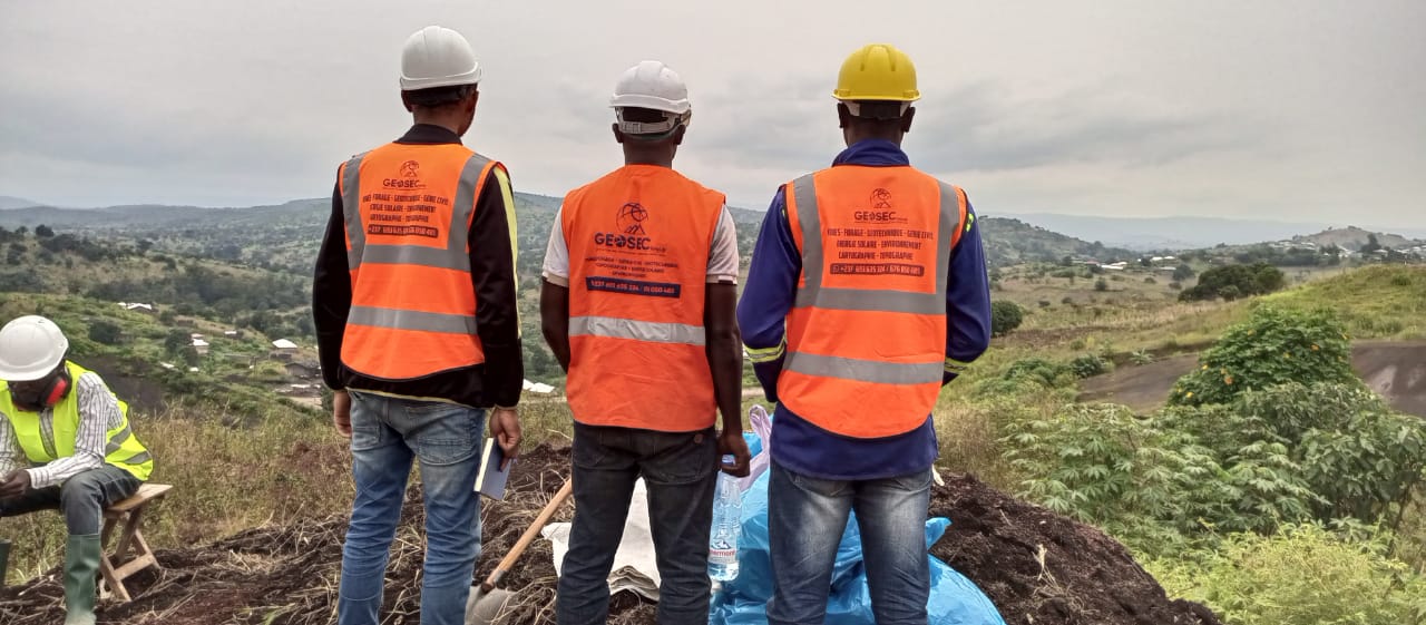 FORAGE MINIER A LA CARRIERE CIMENCAM DE FOUMBOT