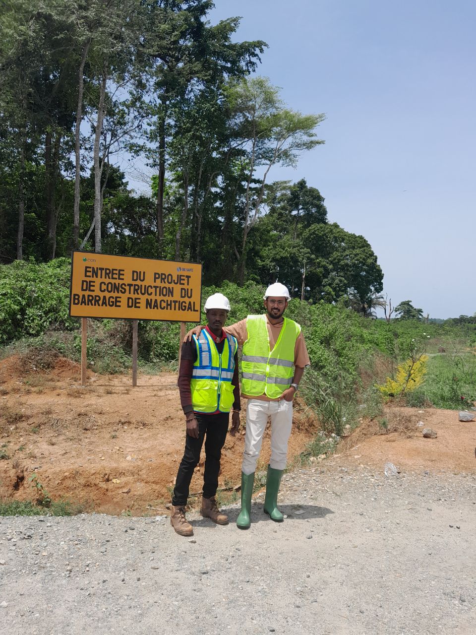 FORAGE INDUSTRIEL DANS LE SITE DU BARRAGE DE NACHTIGAL
